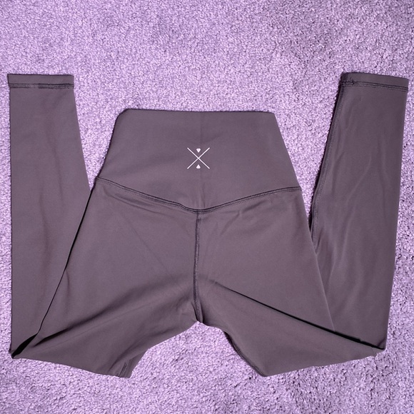 Free Spirit Outlet Balance Leggings - 3 pairs - Size XS, gently used. - Picture 3 of 7